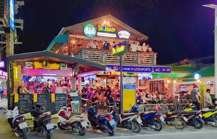 Popular pubs on Koh Samui - The Islander Sports Bar in Chaweng